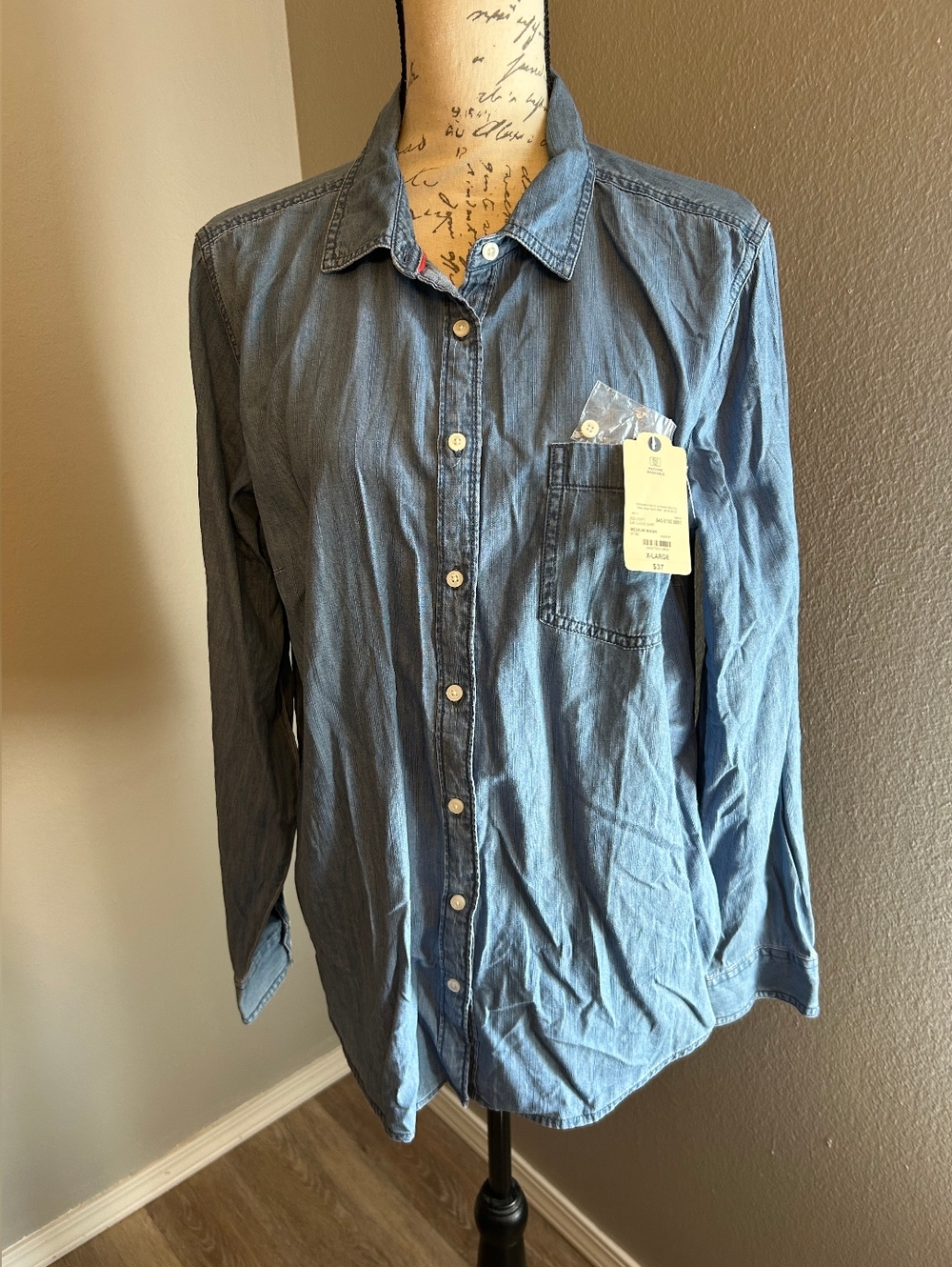 St. John's Bay XL Denim Button Up Shirt